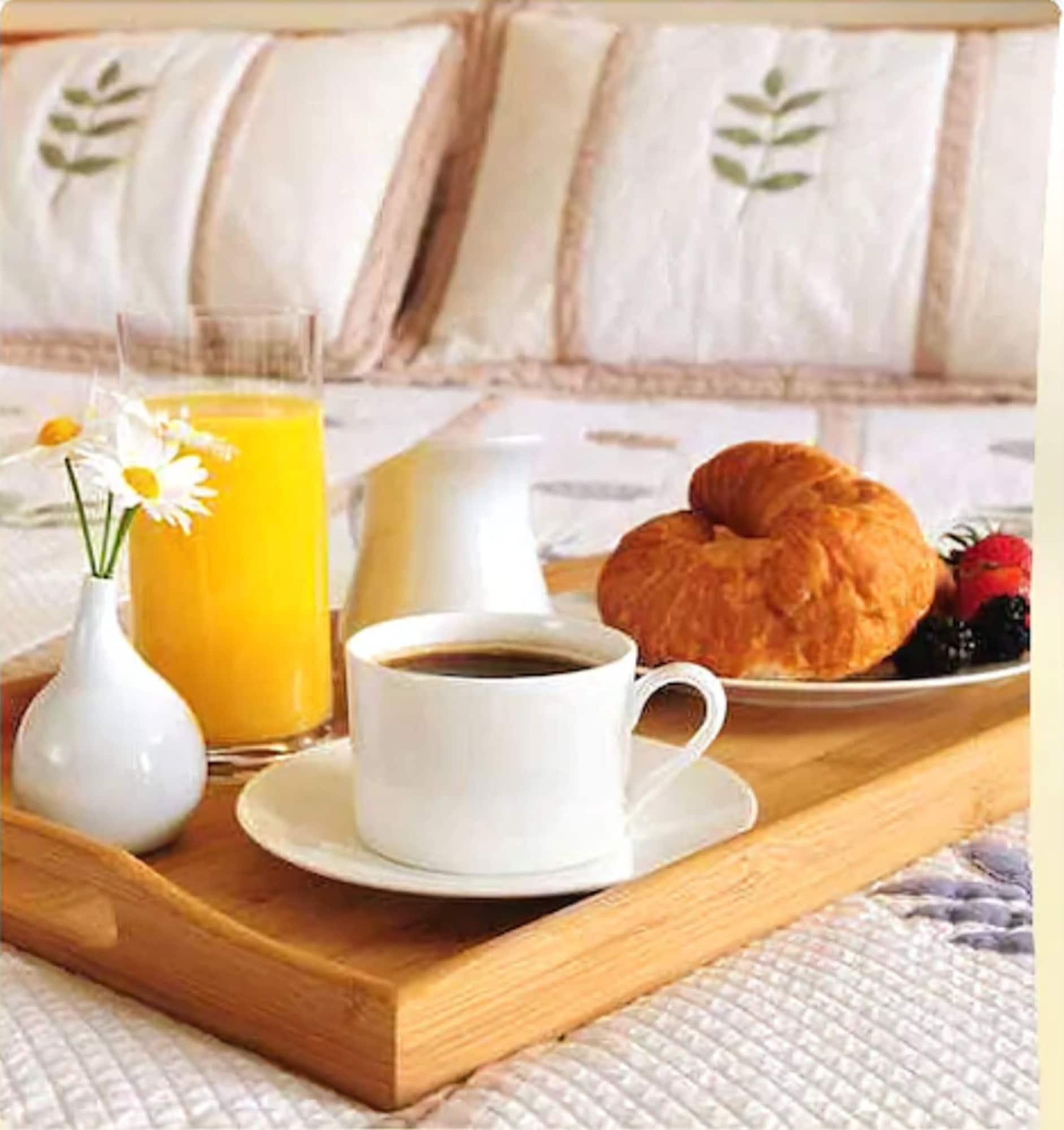 Bayerischer Hof Hotel 4*