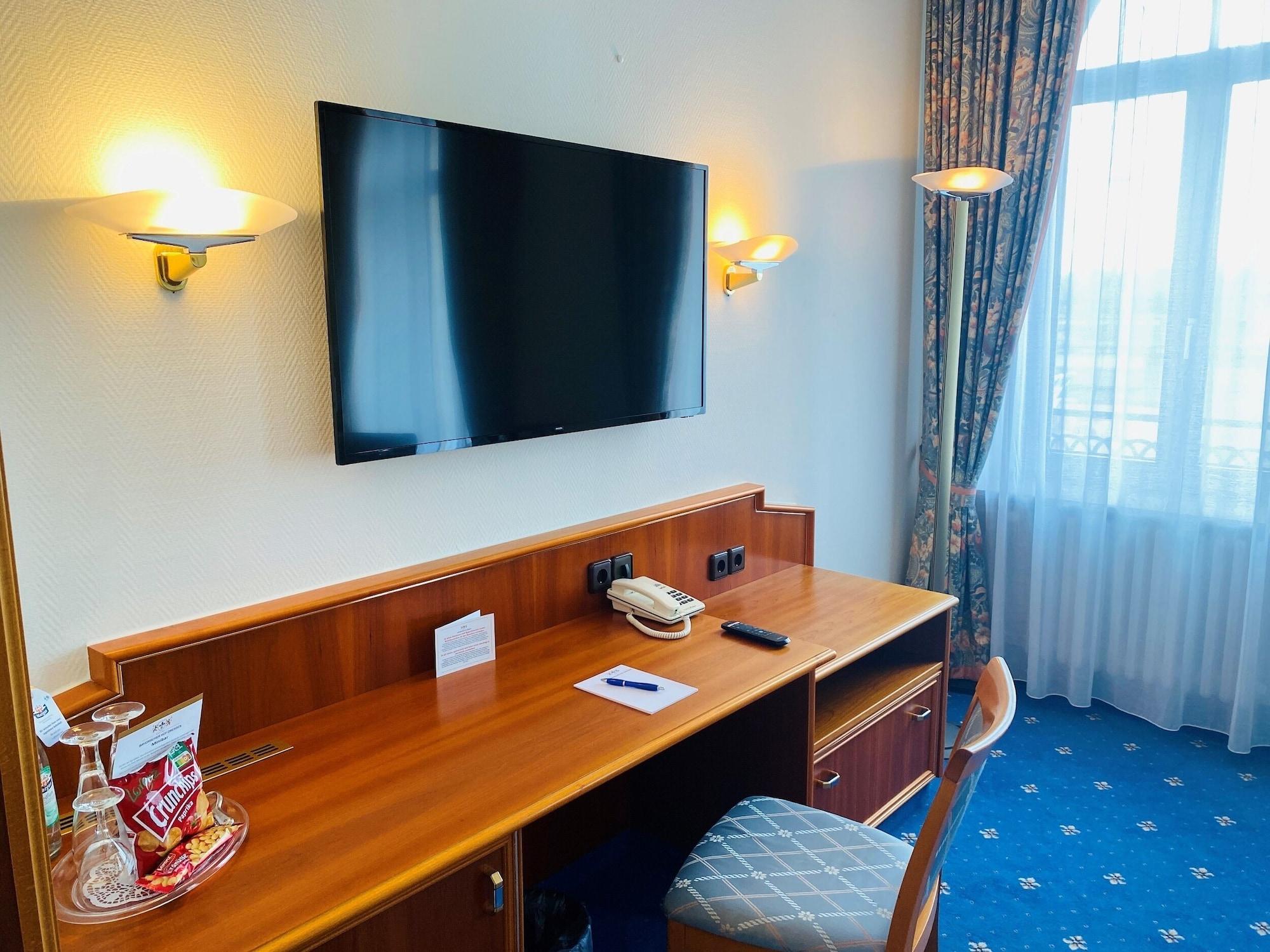 Bayerischer Hof Hotel Dresden