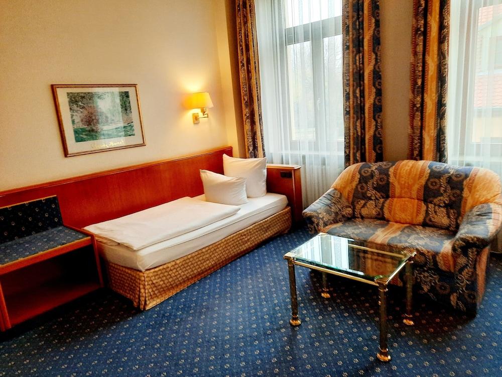 Bayerischer Hof 4*