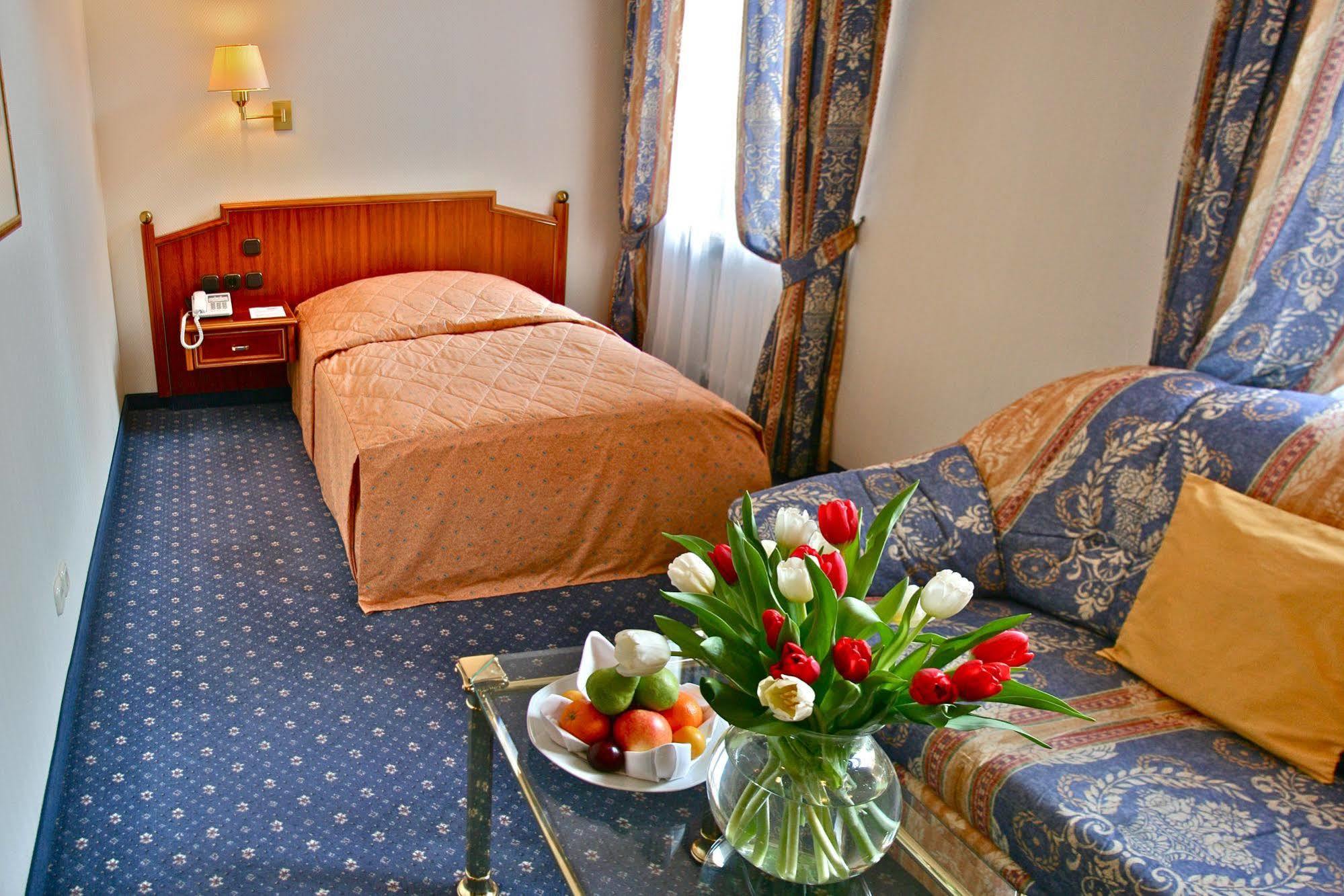 Bayerischer Hof Hotel